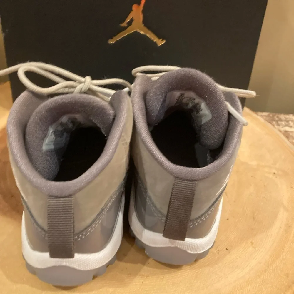 Nike Air Jordan‎ 11 Retro TD Cool Grey Toddler Sneakers Size 9C 378040-005 W/box